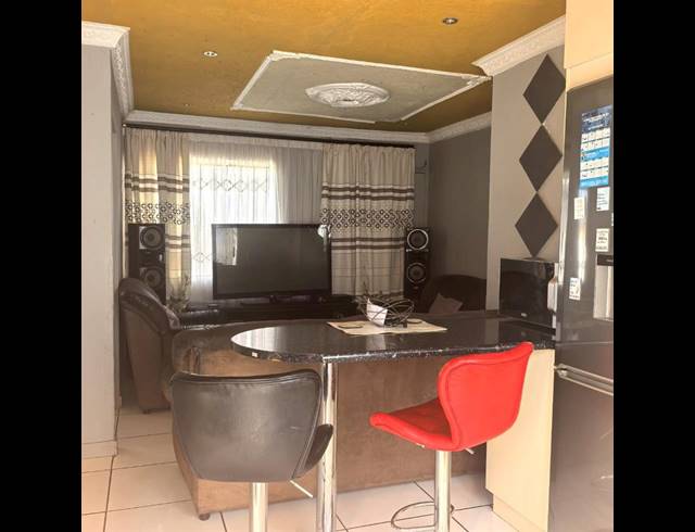 3 BEDROOM HOUSE FOR SALE IN GLEN RIDGE